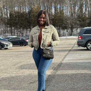 Meet your Posher, Evarister